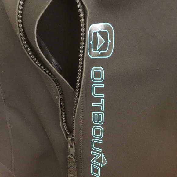 'Springsuit' - Picture 2 of 5